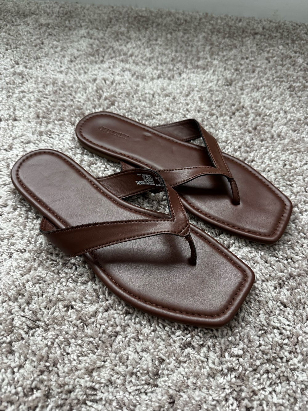 Old Navy Square Toe Thong Flip Flops Faux Leather - Chocolate Brown Size 8